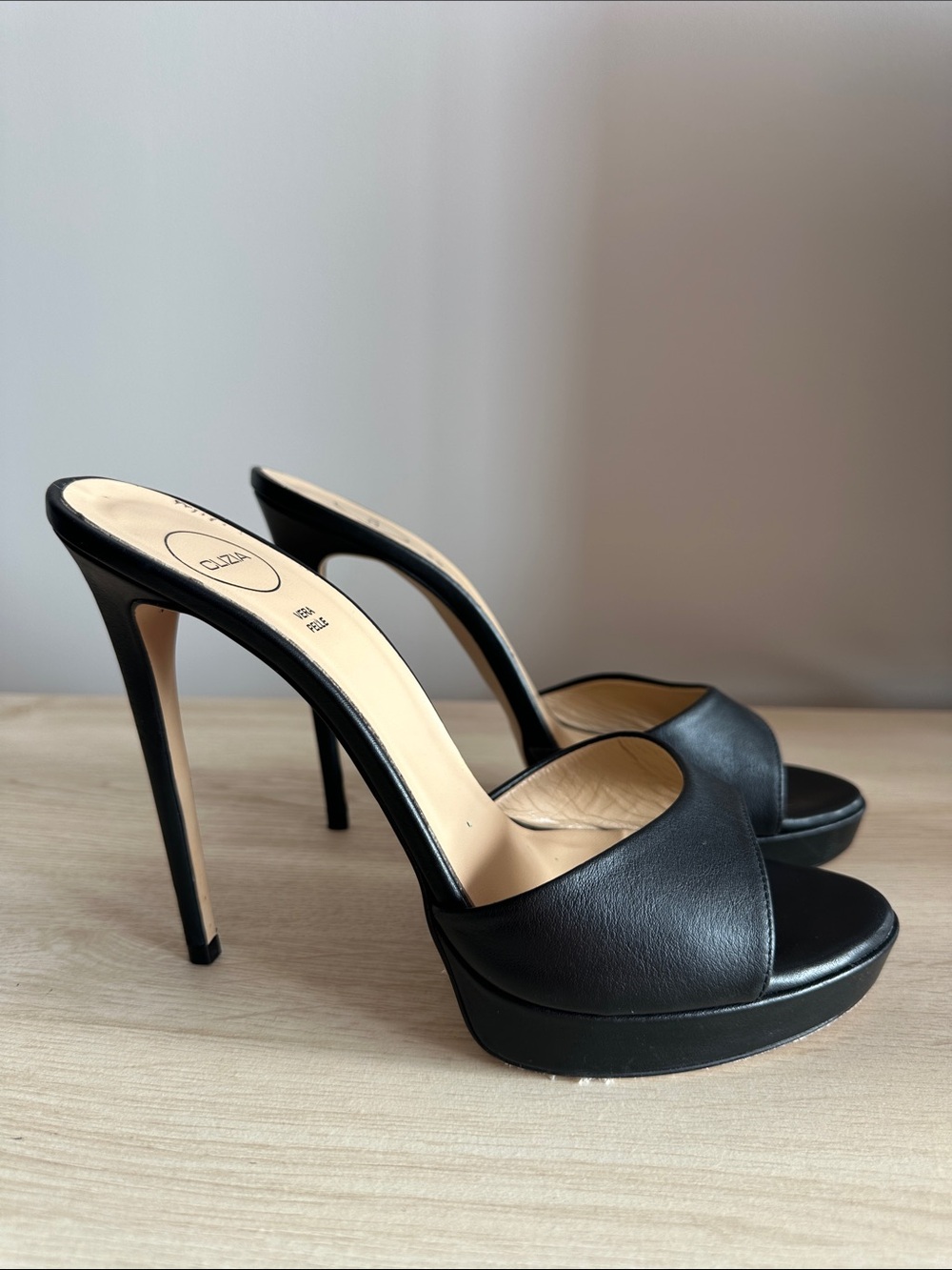 Vera Pelle Black Leather Platform Slide Heels size 41